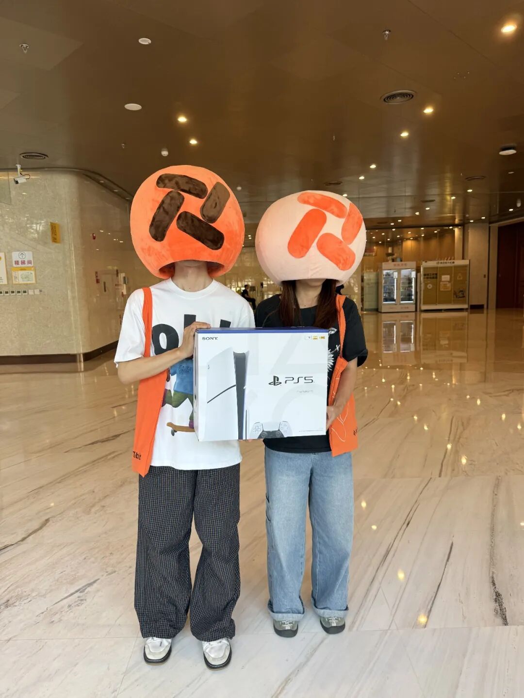 Someone Won a PS5! The MacBook Is Still Waiting for Its Owner